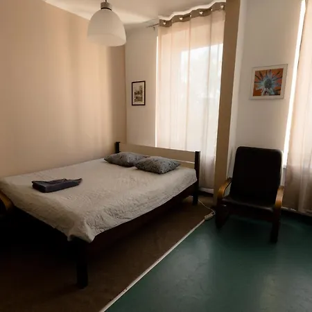 Hidden Peak - Guestrooms Homestay *