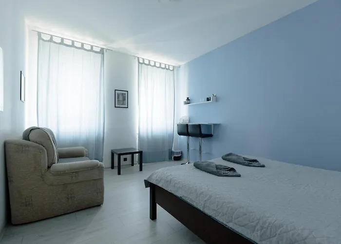 Hidden Peak - Guestrooms Homestay Warsaw