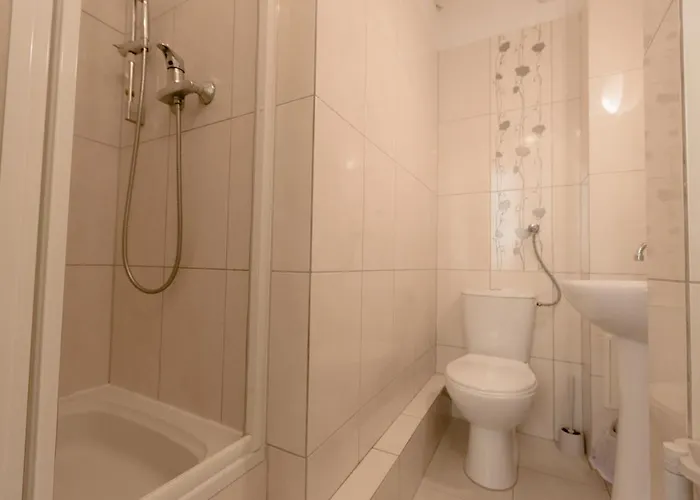 Hidden Peak - Guestrooms Homestay *